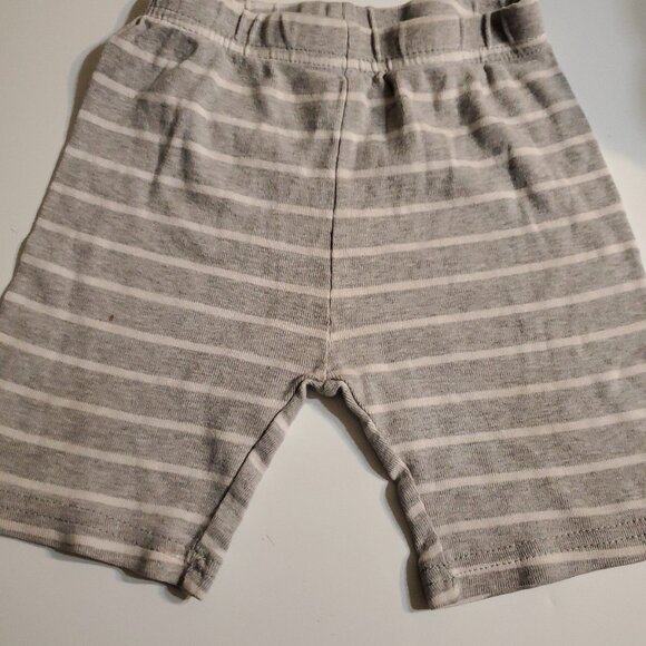 Other - shorts - 2T